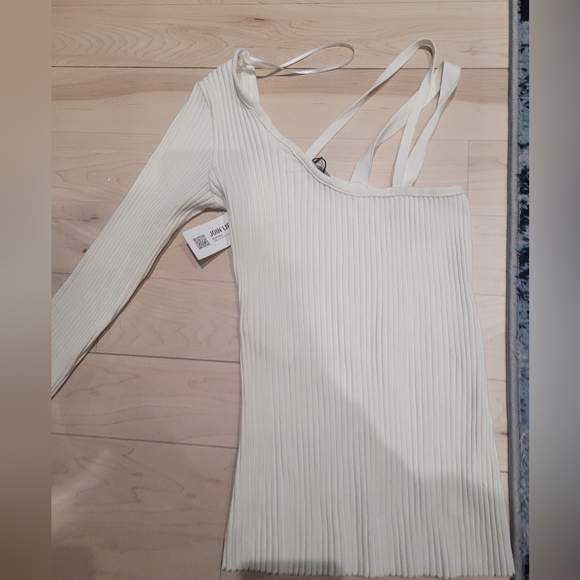 NWT-Zara asymetrical cream top-Medium - Picture 5 of 5